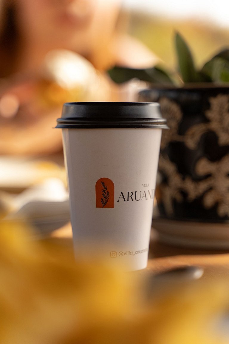 Oyá - Café da Manhã de Chef | Piscina Incrível